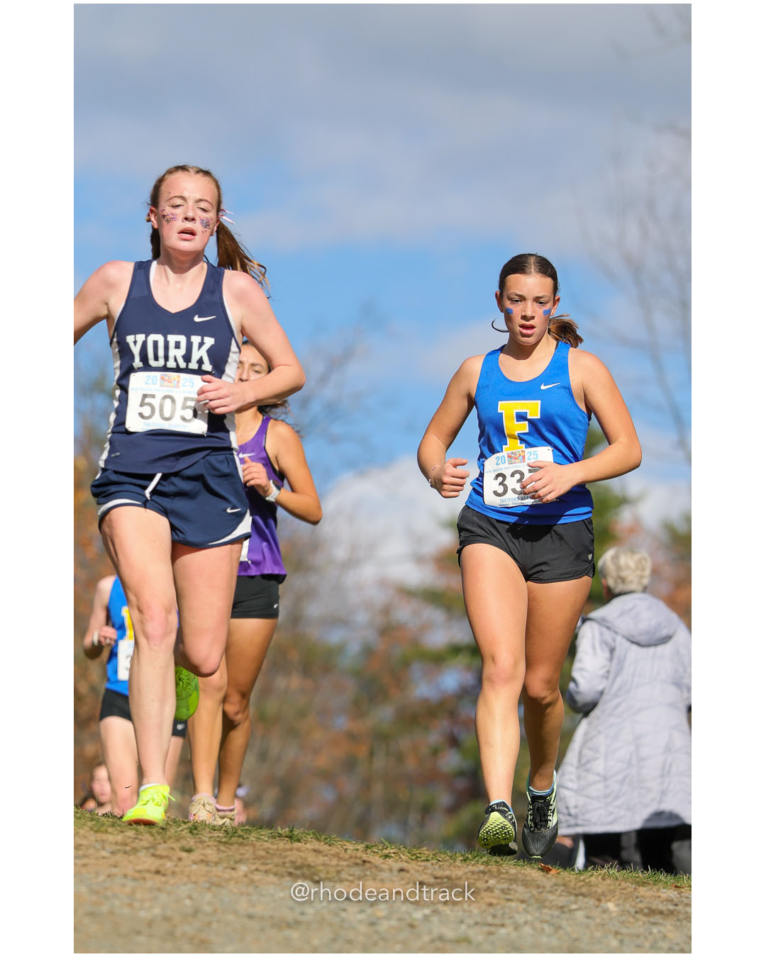 Madelyn Hutchins, York High School, P178, 22:35.24 - New England Cross Country State Championship - Thetford Vt - November 8, 2025 File: ./dir-1-Girls-Championship/251108-2025-New England-Cross-Country-Championships-Thetford-VT-160-296A2807.jpg Madelyn Hutchins, York High School, P178, 22:35.24 - New England Cross Country State Championship - Thetford Vt - November 8, 2025 – 2025 N…